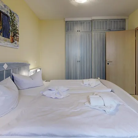 Direkt Am Mit Meerblick, Strandperle, * Binz