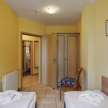 Apartment Direkt Am Mit Meerblick, Strandperle, *